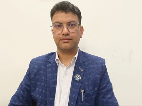 डॉ. दीपक यादव, पूर्व अध्यक्ष, आईएमए डॉ. दीपक यादव, पूर्व अध्यक्ष, आईएमए