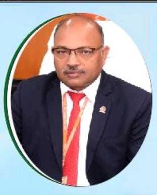 अमर उजाला मां तुझे प्रणाम वीरों को नमन कार्यक्रम में आरिश चुघ को सम्मानित करते मुख्यातिथि एसडी अमर उजाला मां तुझे प्रणाम वीरों को नमन कार्यक्रम में आरिश चुघ को सम्मानित करते मुख्यातिथि एसडी