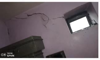 तेलका में भूस्खलन के बाद मलबा हटाने में जुटे लोग। स्रोत : जागरूक पाठक