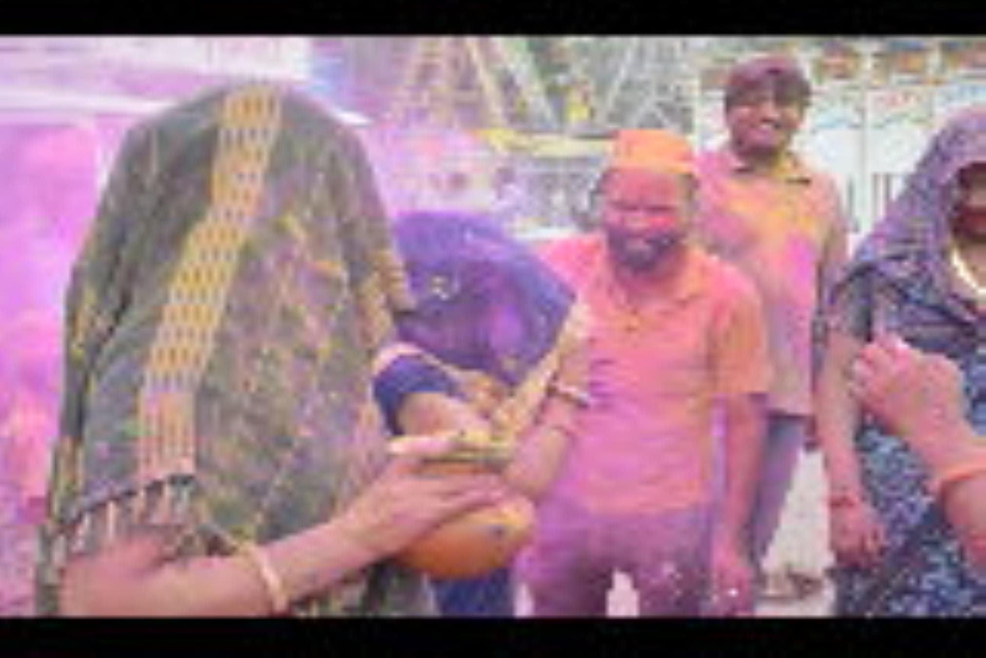 कुड़ियाघाट, झूलेलाल घाट और खाटू श्याम घाट पर भी बड़ी संख्या में लोग अपने घरों में स्थापित गणपति कुड़ियाघाट, झूलेलाल घाट और खाटू श्याम घाट पर भी बड़ी संख्या में लोग अपने घरों में स्थापित गणपति