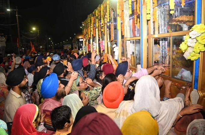 सिखों के नौवें गुरु तेग बहादुर साहिब के 350वें शहीदी पर्व के उपलक्ष्य में असम से निकली शहीदी या