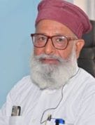 144....किसानों को जानकारी देते कृषि विभाग के अधिकारी । स्वयं