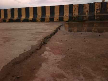 अंबाला कैंट से गुजर रही टांगरी नदी के उफान पर आने के बाद कॉलोनियों में घुसा पानी: ड्रोन स्त्रोत अंबाला कैंट से गुजर रही टांगरी नदी के उफान पर आने के बाद कॉलोनियों में घुसा पानी: ड्रोन स्त्रोत