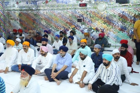 असम से लखनऊ पहुंची शहीदी यात्रा के लिए यहियागंज गुरुद्वारा में  बुधवार को कीर्तन हुआ। 