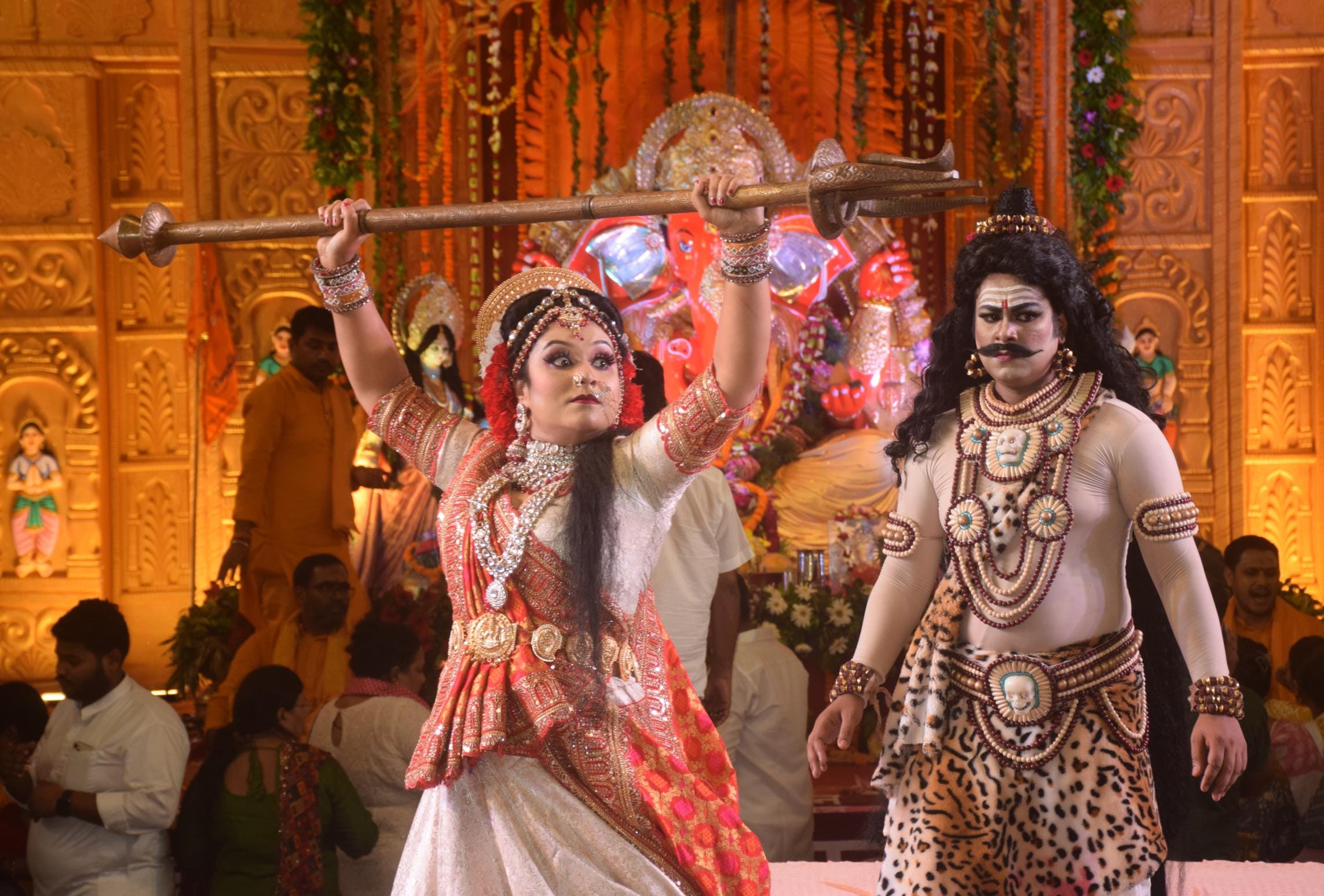 झूलेलाल वाटिका में बुधवार को सांस्कृतिक प्रस्तुतियों का अनूठा संगम देखने को मिला। हीवेट रोड, शि