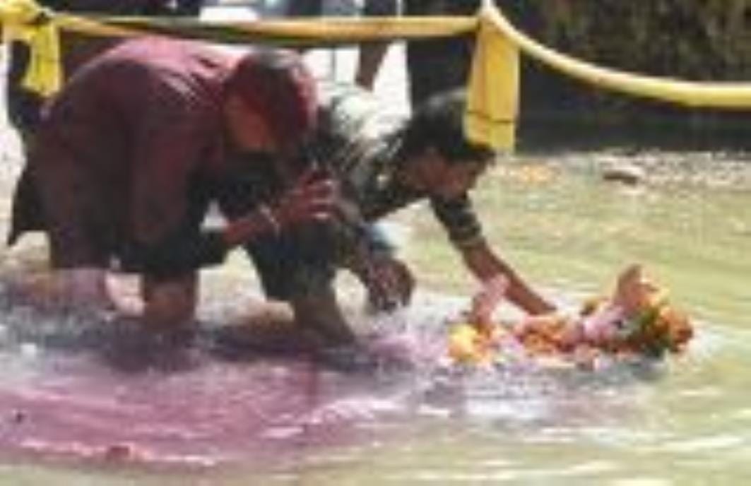 झूलेलाल वाटिका में बुधवार को सांस्कृतिक प्रस्तुतियों का अनूठा संगम देखने को मिला। हीवेट रोड, शि