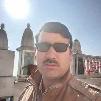 विपन ठाकुर।