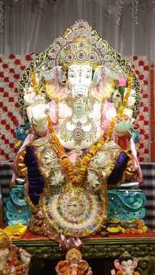 21.... शिव कॉलोनी में आयोजित संकीर्तन में सजाया गया श्री खाटू श्याम बाबा का दरबार। संवाद