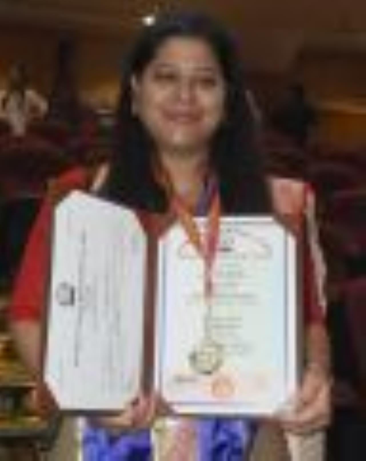 अटल बिहारी वाजपेई मेडिकल यूनिवर्सिटी में प्रथम दीक्षांत समारोह में मौजूद राज्यपाल आनंदी बेन पटे अटल बिहारी वाजपेई मेडिकल यूनिवर्सिटी में प्रथम दीक्षांत समारोह में मौजूद राज्यपाल आनंदी बेन पटे