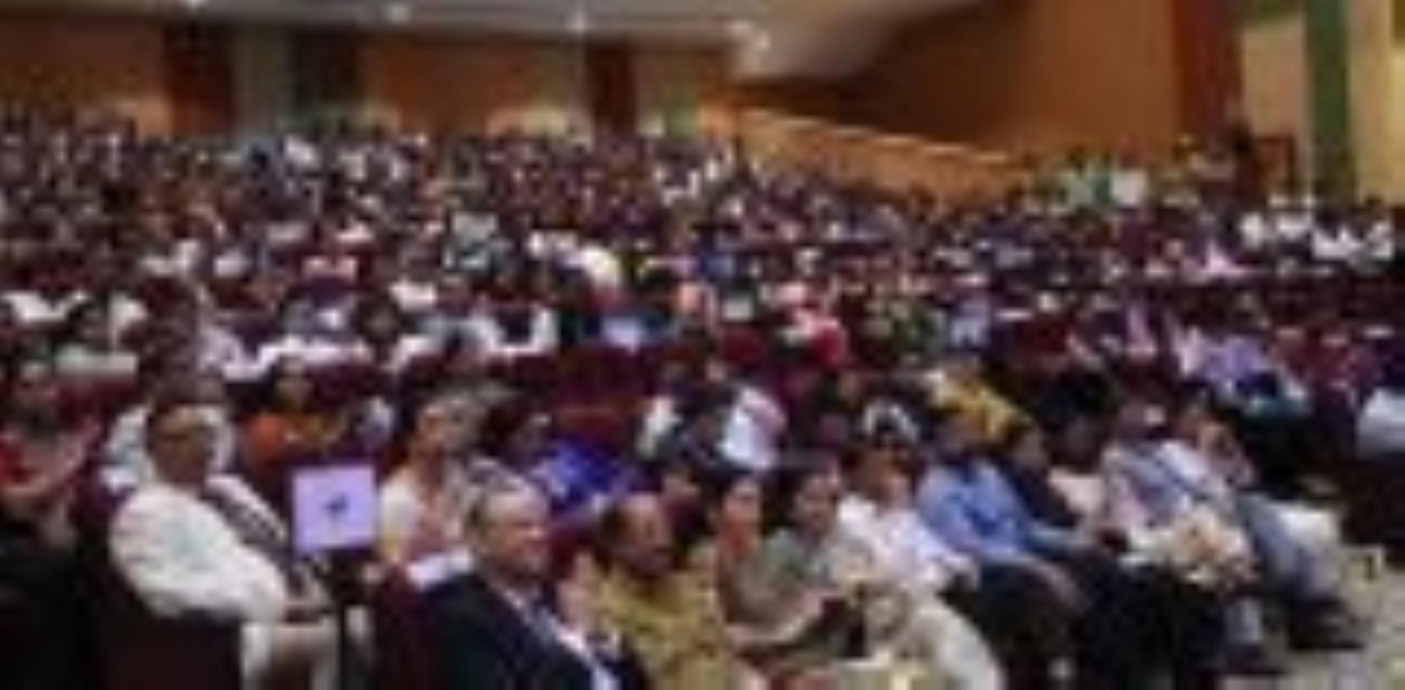 अटल बिहारी वाजपेई मेडिकल यूनिवर्सिटी में प्रथम दीक्षांत समारोह में मौजूद राज्यपाल आनंदी बेन पटे अटल बिहारी वाजपेई मेडिकल यूनिवर्सिटी में प्रथम दीक्षांत समारोह में मौजूद राज्यपाल आनंदी बेन पटे