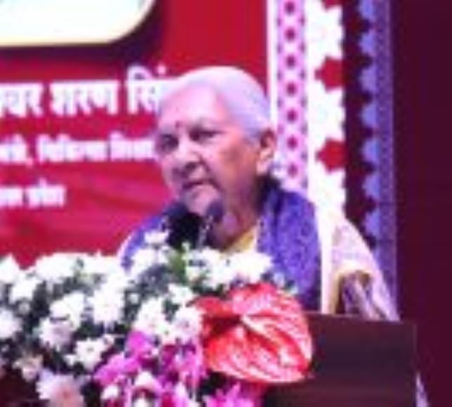 अटल बिहारी वाजपेई मेडिकल यूनिवर्सिटी में प्रथम दीक्षांत समारोह में मौजूद राज्यपाल आनंदी बेन पटे अटल बिहारी वाजपेई मेडिकल यूनिवर्सिटी में प्रथम दीक्षांत समारोह में मौजूद राज्यपाल आनंदी बेन पटे