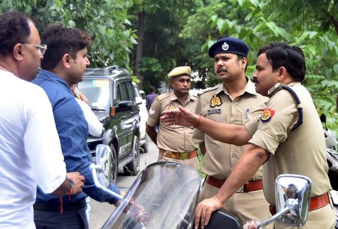 सुनील कैथवास....भामाशाह पार्क में रामभद्राचार्य की कथा के लिये भूमिपूजन में शामिल हुए भाजपा पूर