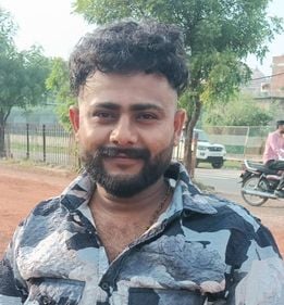 10 प्रवीन, अस्थल बोहर।