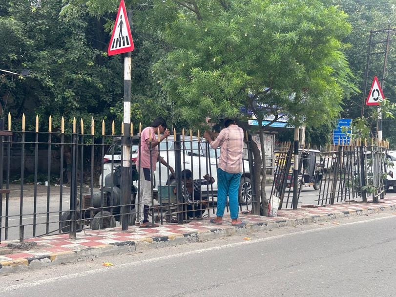 10 प्रवीन, अस्थल बोहर।