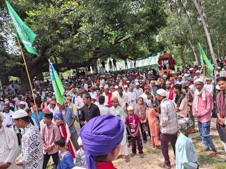 बीसलपुर के गांव मीरपुर में निकाला गया जुलूस ए मोहम्मदी। संवाद बीसलपुर के गांव मीरपुर में निकाला गया जुलूस ए मोहम्मदी। संवाद