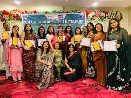 बीसलपुर में इनर व्हील क्लब की अध्यक्ष ने शिक्षिकाओं को दिए प्रमाण पत्र। संवाद बीसलपुर में इनर व्हील क्लब की अध्यक्ष ने शिक्षिकाओं को दिए प्रमाण पत्र। संवाद