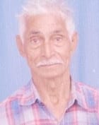 चंदक क्षेत्र में गंगा में छलांग लगाने के बाद जानकारी लेती पुलिस। संवाद चंदक क्षेत्र में गंगा में छलांग लगाने के बाद जानकारी लेती पुलिस। संवाद
