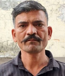 फोटो 06 एमएएचपी 19 परिचय-कानपुर-सागर हाईवे पर कुनेहटा तिराहे पर जाम लगाए परिजन व कस्बावासी। संव फोटो 06 एमएएचपी 19 परिचय-कानपुर-सागर हाईवे पर कुनेहटा तिराहे पर जाम लगाए परिजन व कस्बावासी। संव