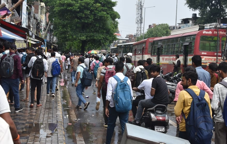 पीईटी की परीक्षा के फोटो- रूखसार शामली पीईटी की परीक्षा के फोटो- रूखसार शामली