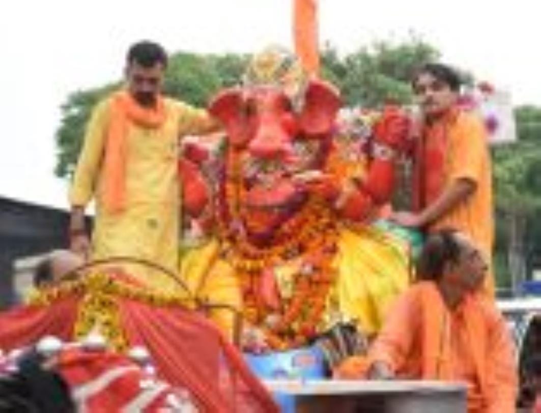 दस दिन तक घरों, पंडालों में विराजे विघ्नहर्ता को विदा करने के लिए झूलेलाल, कुड़ियाघाट पर आस्था दस दिन तक घरों, पंडालों में विराजे विघ्नहर्ता को विदा करने के लिए झूलेलाल, कुड़ियाघाट पर आस्था
