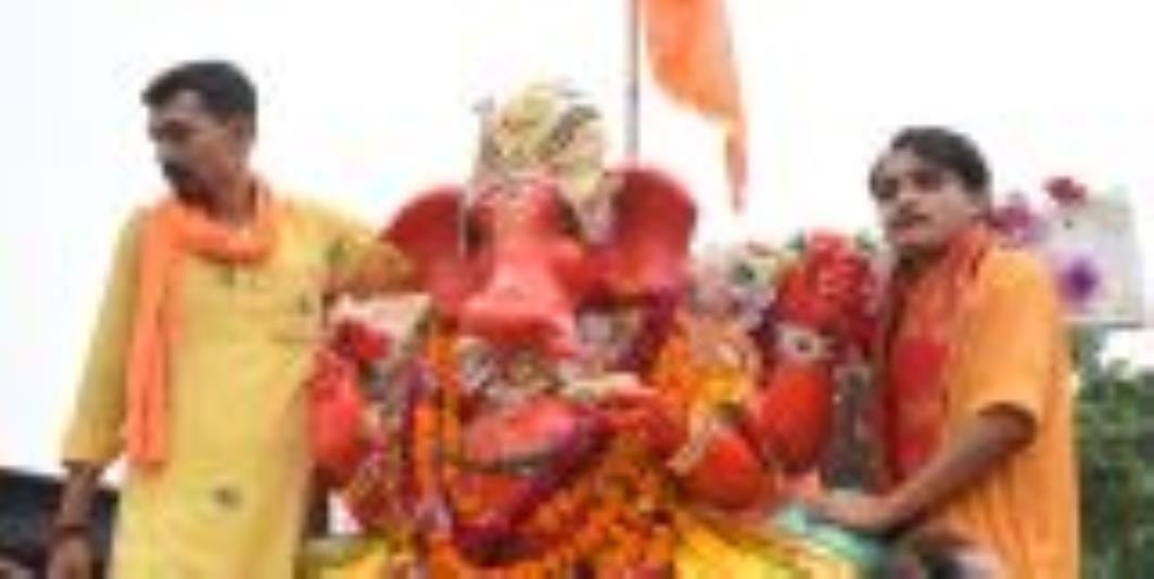 दस दिन तक घरों, पंडालों में विराजे विघ्नहर्ता को विदा करने के लिए झूलेलाल, कुड़ियाघाट पर आस्था दस दिन तक घरों, पंडालों में विराजे विघ्नहर्ता को विदा करने के लिए झूलेलाल, कुड़ियाघाट पर आस्था