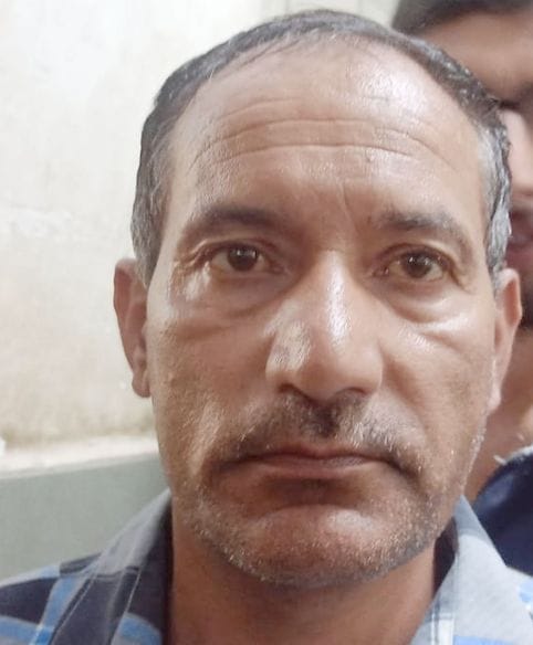 चंबा मेडिकल कॉलेज की ओपीडी के बाहर लगी लोगों की भीड़।संवाद चंबा मेडिकल कॉलेज की ओपीडी के बाहर लगी लोगों की भीड़।संवाद