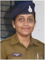 टी आई का हुआ अंतिम संस्कार इनकी तलाश जारी