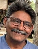 तिंदवारी के मुगुंस गांव में सूखा पड़ा अमृत सरोवर। तिंदवारी के मुगुंस गांव में सूखा पड़ा अमृत सरोवर।