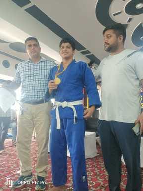 04 कैथल। सीबीएसई खेलों में अव्वल रहे आरकेएसडी पब्लिक स्कूल के खिलाड़ी। स्कूल 04 कैथल। सीबीएसई खेलों में अव्वल रहे आरकेएसडी पब्लिक स्कूल के खिलाड़ी। स्कूल