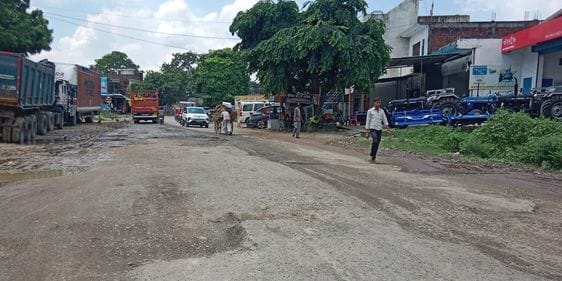 बदायूं का रोडवेज बस स्टैंड। संवाद बदायूं का रोडवेज बस स्टैंड। संवाद