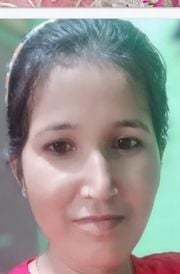 रोडवेज स्टैंड पर टाइम कीपर के साथ जानकारी देती महिला परिचालक नित्या कुमारी। संवाद रोडवेज स्टैंड पर टाइम कीपर के साथ जानकारी देती महिला परिचालक नित्या कुमारी। संवाद