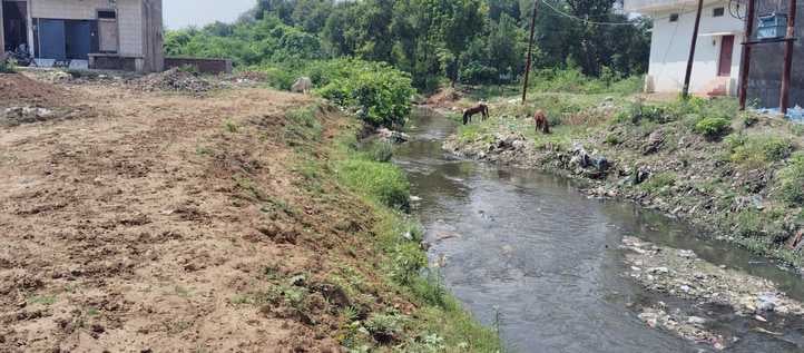 फोटो- 07 शहर का प्राचीन निम्नी नाला। संवाद फोटो- 07 शहर का प्राचीन निम्नी नाला। संवाद