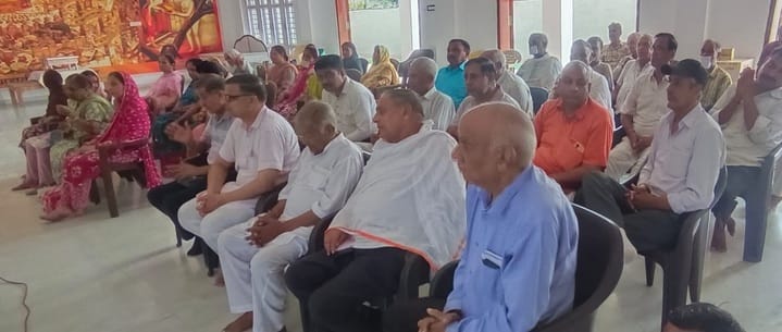 मुलाना के एसएस जैन स्थानक में प्रवचन करतीं जैन साध्वियां। प्रवक्ता मुलाना के एसएस जैन स्थानक में प्रवचन करतीं जैन साध्वियां। प्रवक्ता