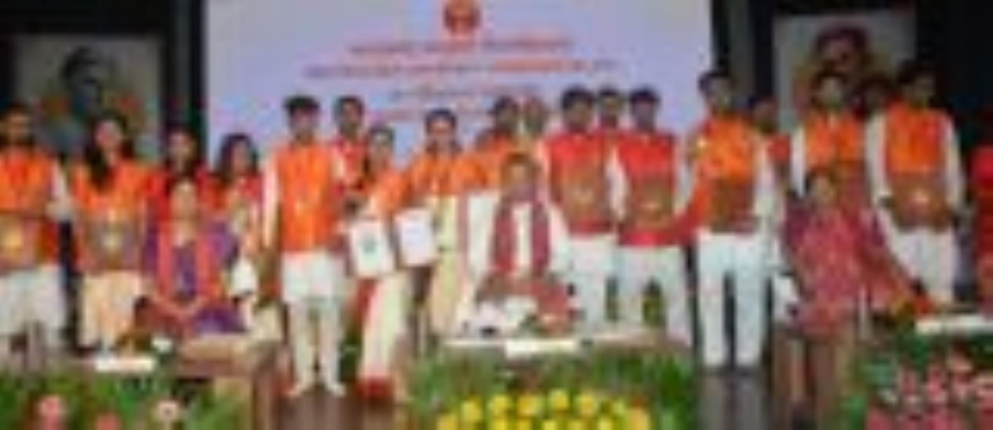 भातखंडे संस्कृति विश्वविद्यालय के कला मंडपम प्रेक्षागृह में आयोजित 15वें दीक्षांत समारोह में स्