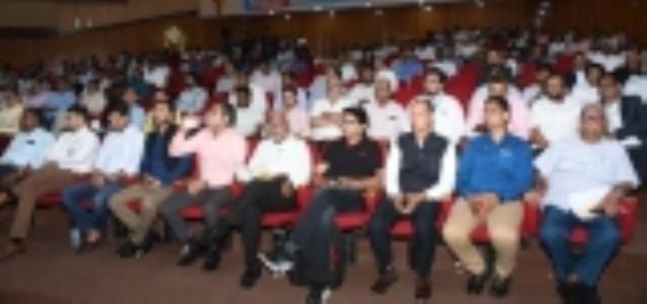 एकेटेयू परिसर में जिला प्रशासन की ओर से समर्थ उत्तर प्रदेश विकसित उत्तर प्रदेश 2047 के तहत विश् एकेटेयू परिसर में जिला प्रशासन की ओर से समर्थ उत्तर प्रदेश विकसित उत्तर प्रदेश 2047 के तहत विश्