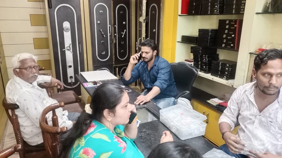 काठमांडू होटल में मुजफ्फरनगर के व्यापारी फोटो सोशल मीडिया