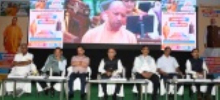 सीतापुर रोड स्थित डॉ. एपीजे अब्दुल कलाम प्राविधिक विश्वविद्यालय (एकेटीयू) में बुधवार को प्रबुद् सीतापुर रोड स्थित डॉ. एपीजे अब्दुल कलाम प्राविधिक विश्वविद्यालय (एकेटीयू) में बुधवार को प्रबुद्