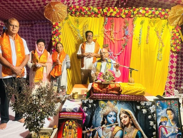 कुरुक्षेत्र। श्रीमद भागवत कथा करते हुए कथावाचक पंडित अनिल शास्त्री । विज्ञप्ति कुरुक्षेत्र। श्रीमद भागवत कथा करते हुए कथावाचक पंडित अनिल शास्त्री । विज्ञप्ति
