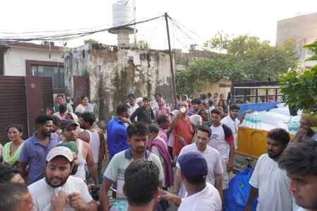 नारायण सेवा संस्थान ने पंजाब बाढ़ पीड़ितों के लिए शुरू किया राहत अभियान