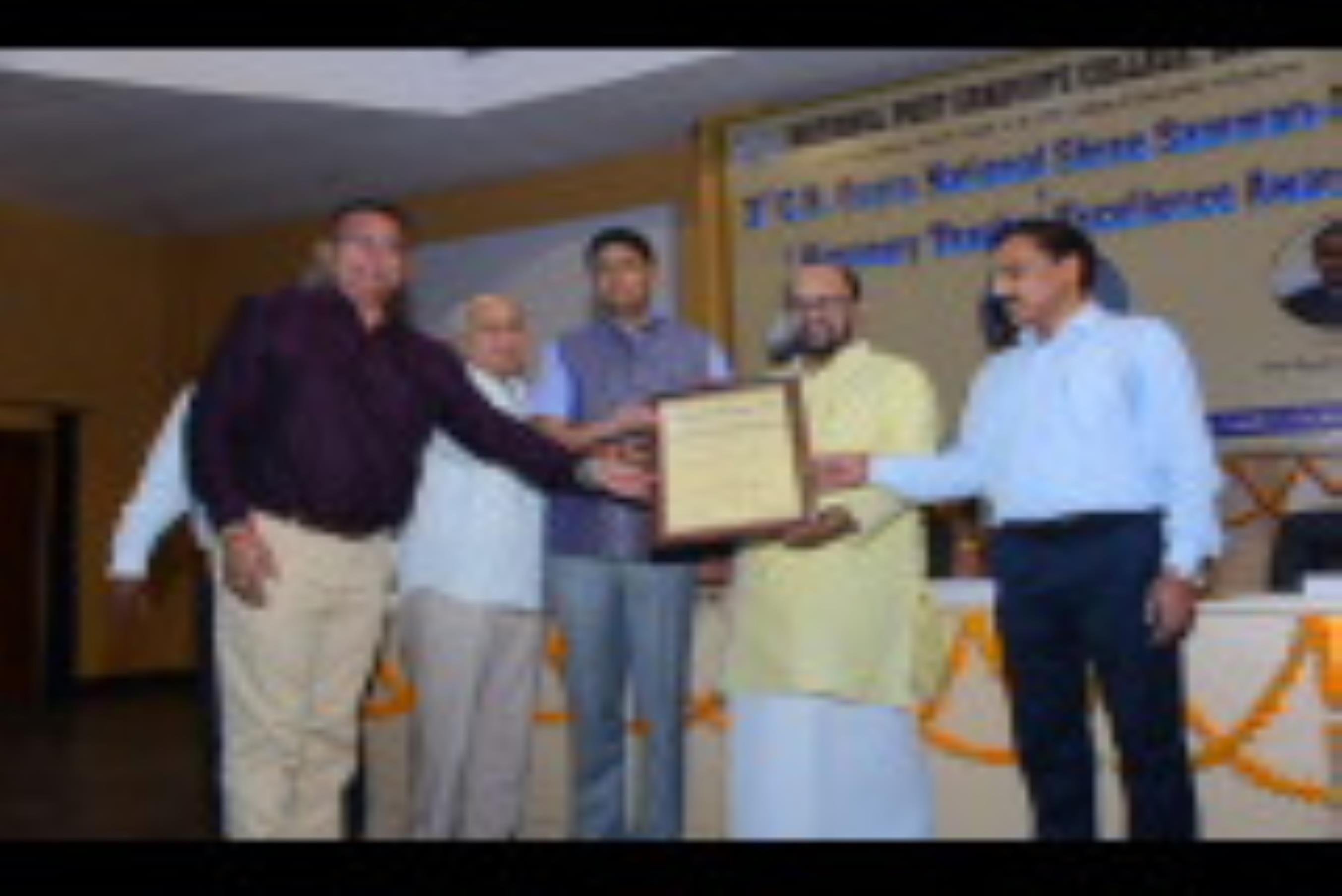 नेशनल पीजी कॉलेज में बृहस्पतिवार को ‘सीबी गुप्ता सम्मान’ और ऑनरेरी शिक्षक एक्सिलेंस सम्मान समार