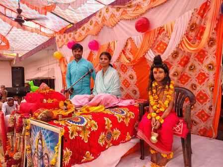 श्रीमद् भागवत कथा में मौजूद श्रद्धालु स्रोत संवाद