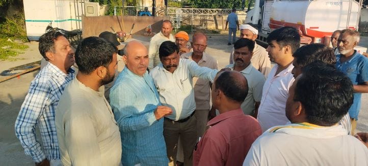 36  ओल्ड आईटीआई स्थित शहीद मदनलाल धींगड़ा सामुदायिक केंद्र में आयोजित सामूहिक शिलान्यास कार्यक्र