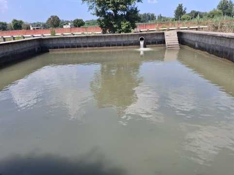 बडोपल से होकर गुजर रही नहर में डाला जा रहा बारिश का गंदा पानी। स्रोत: ग्रामीण