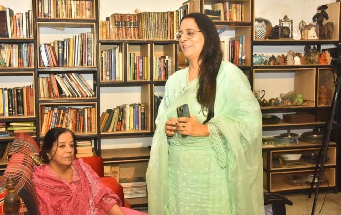 कैसरबाग स्थित लखनऊ बायोस्कोप की ओर से आयोजित फिल्मीस्तान कार्यक्रम में शुक्रवार को कफस और द इमा कैसरबाग स्थित लखनऊ बायोस्कोप की ओर से आयोजित फिल्मीस्तान कार्यक्रम में शुक्रवार को कफस और द इमा