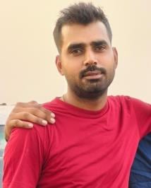 मृतक संजीव की फाइल फोटो मृतक संजीव की फाइल फोटो