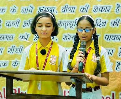 हिंदी दिवस पर राजकीय महाविद्यालय में संबोधित करते प्रोफेसर स्रोत संवाद हिंदी दिवस पर राजकीय महाविद्यालय में संबोधित करते प्रोफेसर स्रोत संवाद