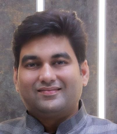 सचित वैश्य। सचित वैश्य।