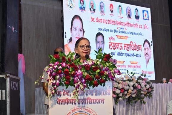 टेंट-कैटरर्स एंड डेकोरेशन वेलफेयर एसोसिएशन के महाधिवेशन के दूसरे दिन शनिवार को मुख्य अतिथि सुषम टेंट-कैटरर्स एंड डेकोरेशन वेलफेयर एसोसिएशन के महाधिवेशन के दूसरे दिन शनिवार को मुख्य अतिथि सुषम