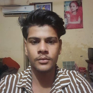 15जेएनडी22: लखविंद्र दुकानदार। 15जेएनडी22: लखविंद्र दुकानदार।