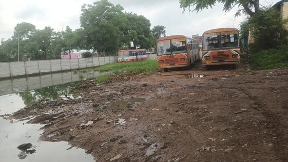 फोटो-16एयूआरपी10 - मेडिकल कॉलेज की नई बिल्डिंग। संवाद